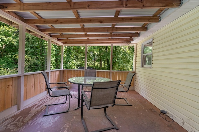 sunroom / solarium with a healthy amount of sunlight