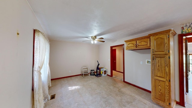 kitchen with ceiling fan