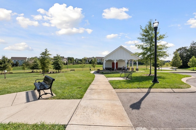 view of front facade with a front lawn