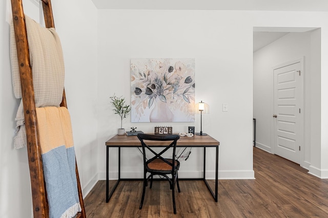 office area with dark hardwood / wood-style floors