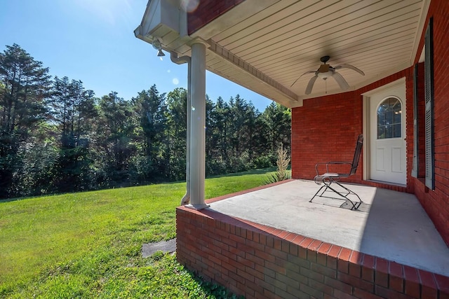 view of patio featuring ceiling fan