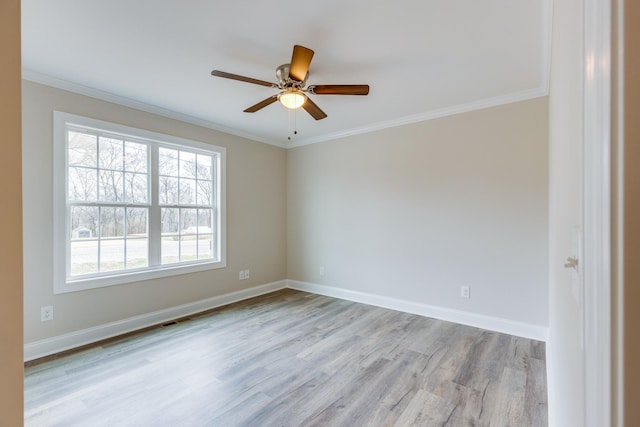 124 Lookout Ln, Pulaski, TN 38478 - unfurnished room featuring visible vents, baseboards, a ceiling fan, light wood-style flooring, and crown molding