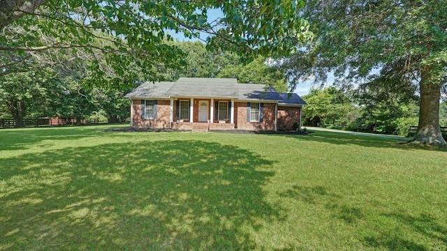 view of front of property with a front yard