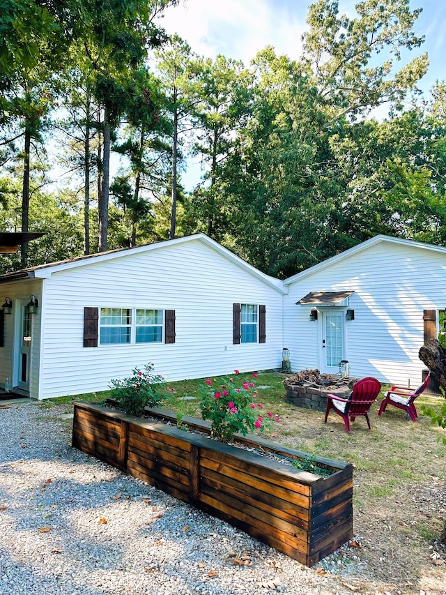 view of front of property