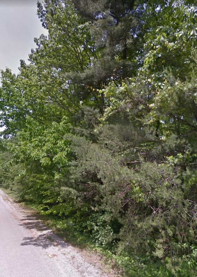 16 King Arthur Ct, Crossville, TN 38558