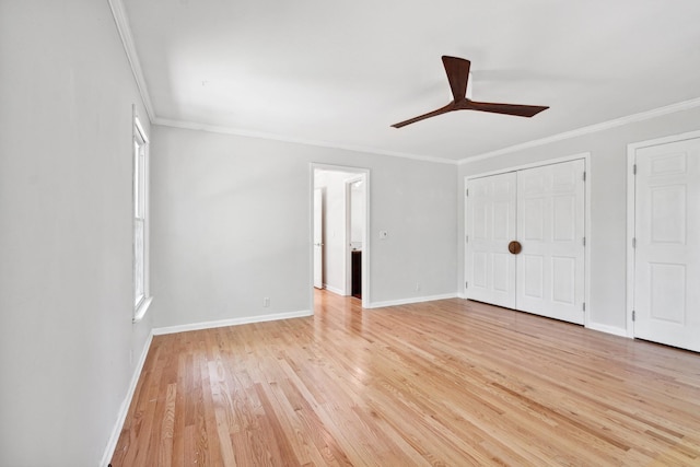 unfurnished bedroom featuring ceiling fan, light hardwood / wood-style flooring, and ornamental molding