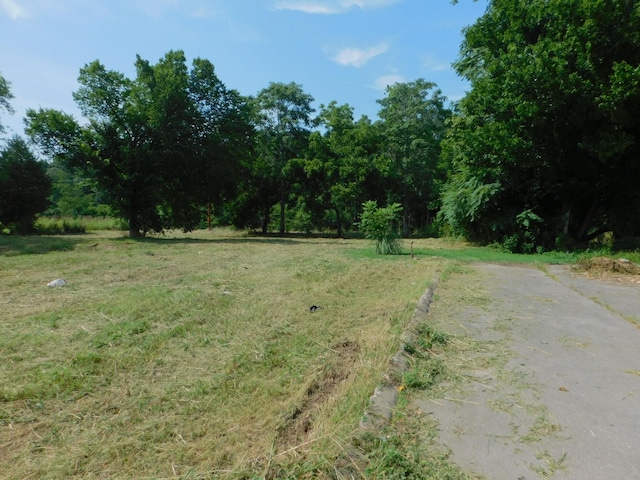 312 N Maple Ave, Waverly, TN 37185