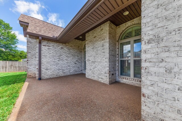 701 Vanview Dr, Lebanon, TN 37087 - view of patio with fence