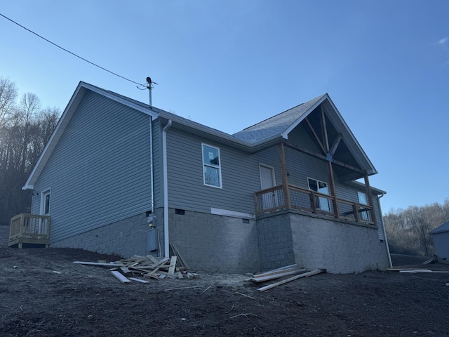 exterior space featuring a balcony