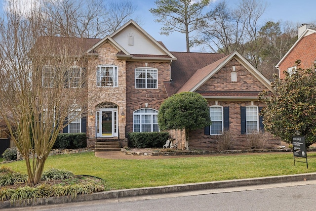 view of front of house with a front yard