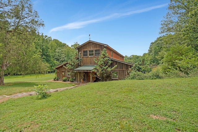 exterior space featuring a front lawn