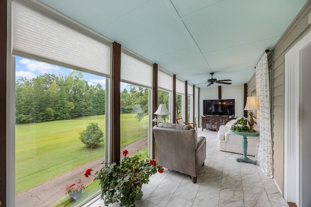 40 Vantage Pt, Counce, TN 38326 - sunroom / solarium with ceiling fan and view of golf course