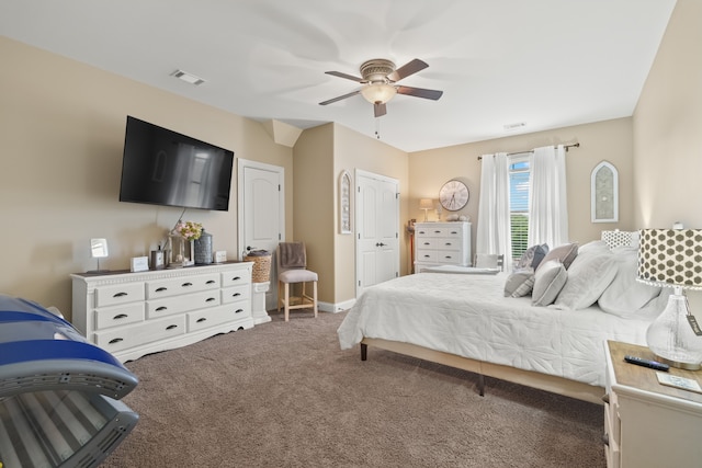 carpeted bedroom featuring ceiling fan