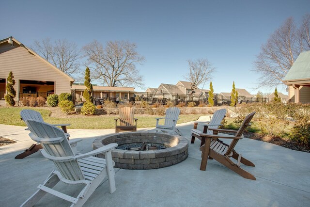 view of patio featuring a fire pit