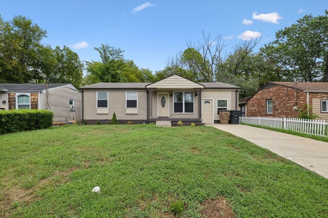 view of front of house with a front yard