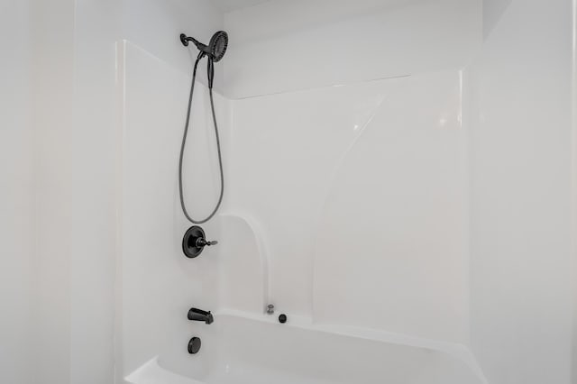 details with washtub / shower combination