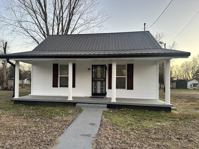 view of front of property with a porch