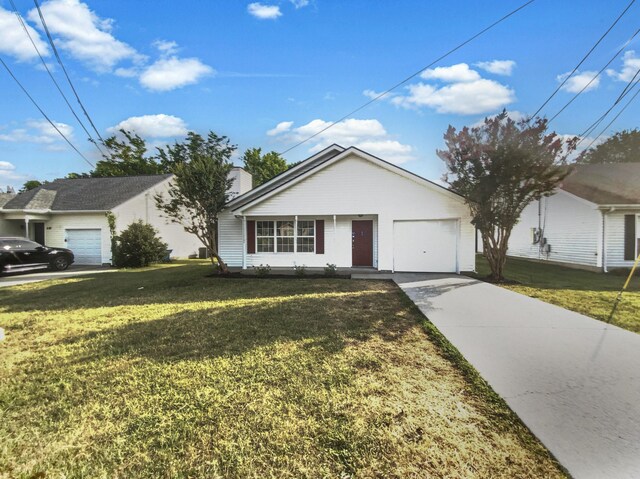 view of front of property with a front lawn