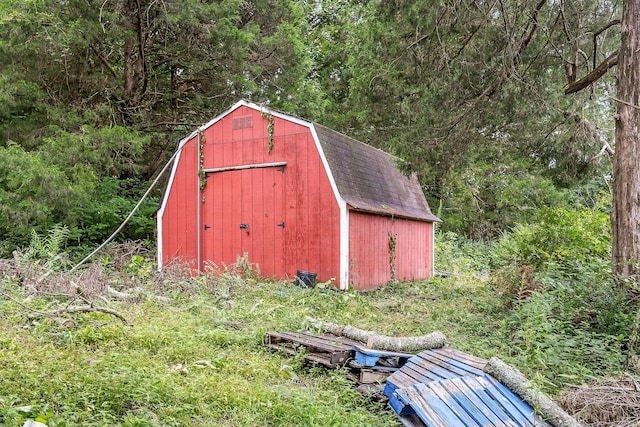 view of outdoor structure