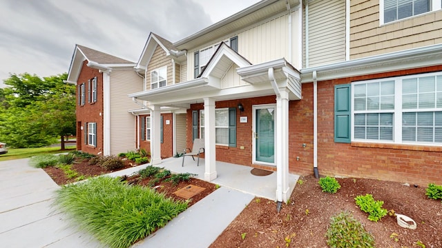 view of front of property with covered porch