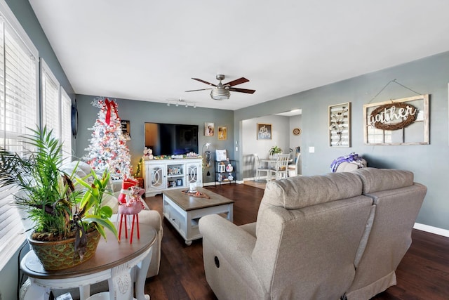 300 Scenic Dr, Shelbyville, TN 37160