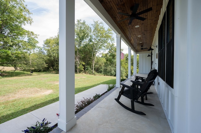 view of patio featuring ceiling fan and covered porch