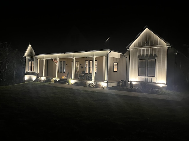 view of front of house featuring covered porch