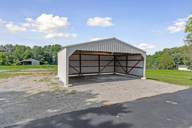 view of outdoor structure