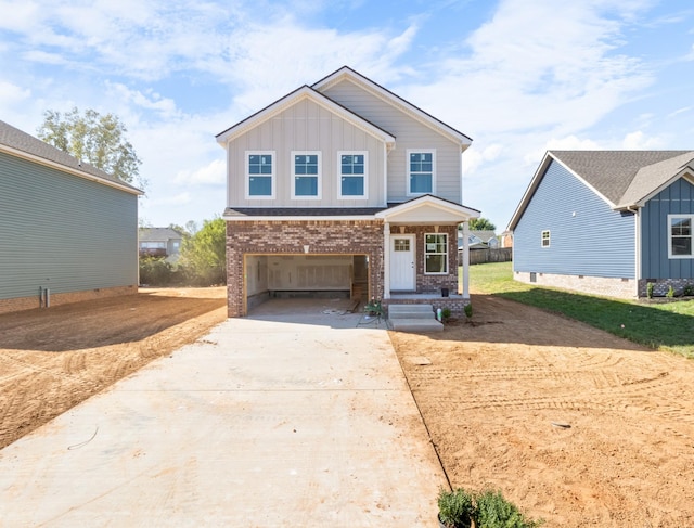 view of front facade featuring a garage