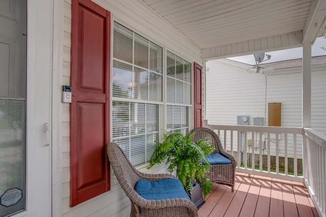 exterior space featuring a porch