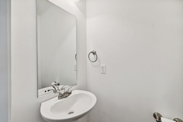 bathroom with sink