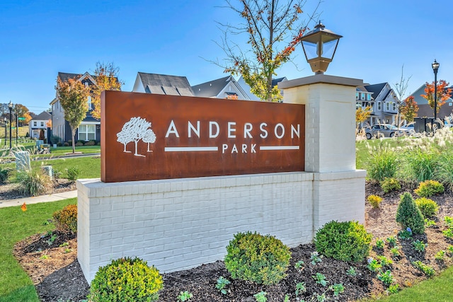 view of community / neighborhood sign