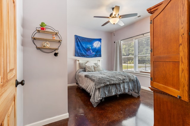 bedroom featuring ceiling fan