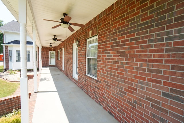 view of patio / terrace with ceiling fan and covered porch