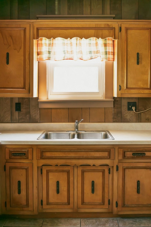 kitchen featuring sink