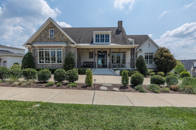 view of front facade with covered porch