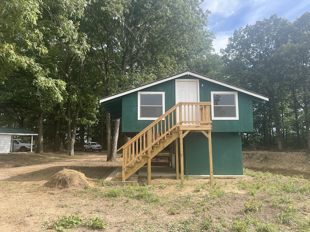 view of outdoor structure