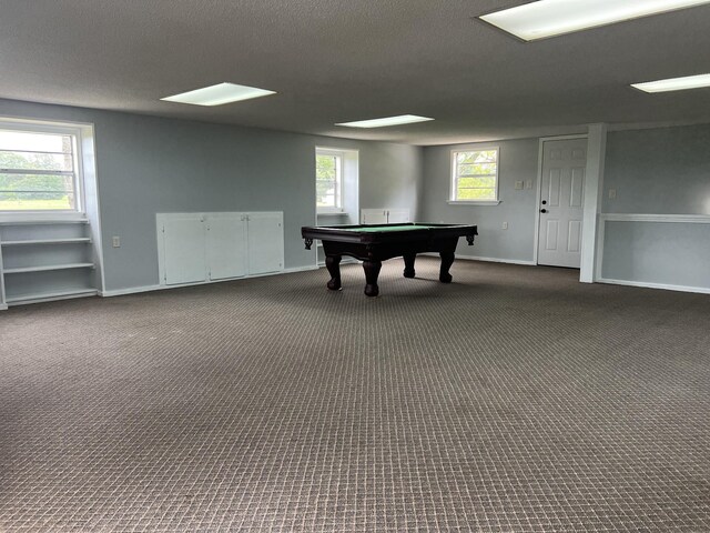 recreation room with carpet and billiards