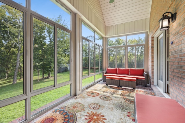 sunroom with vaulted ceiling