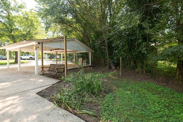 view of yard featuring a carport