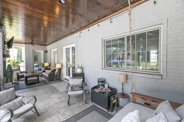 view of patio featuring ceiling fan and an outdoor hangout area