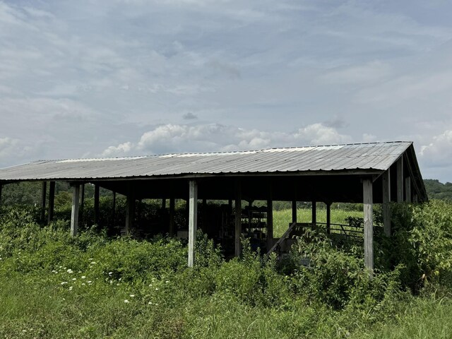 1322 Hershal Lyles Rd, Westmoreland, TN 37186 - photo 7