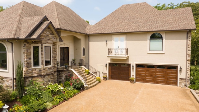 view of front of house featuring a garage