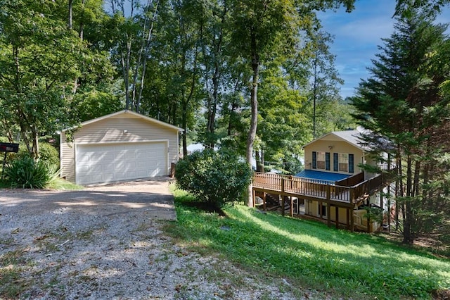 view of detached garage