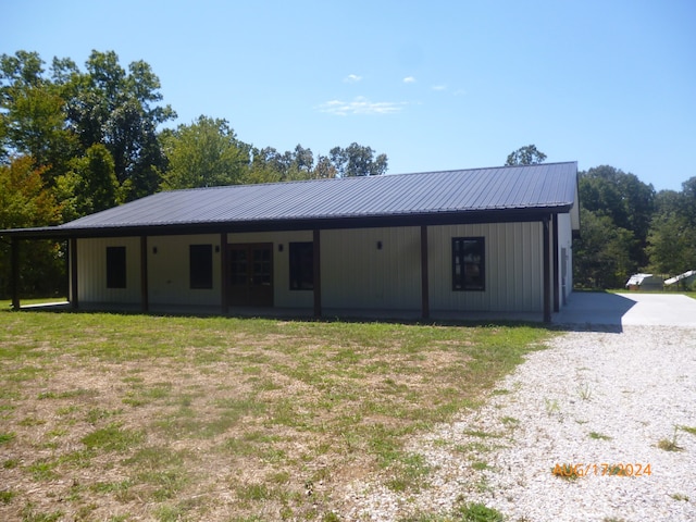 exterior space with a lawn