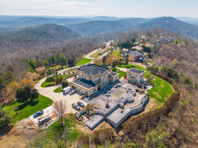 drone / aerial view featuring a mountain view