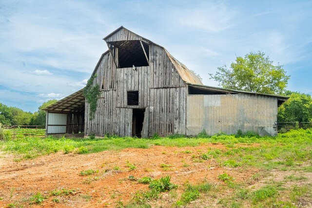 5016 Caney Sink Rd, Adams, TN 37010 - view of barn