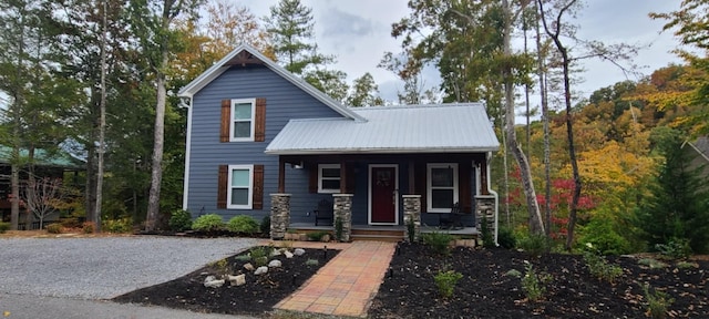 view of front facade featuring a porch