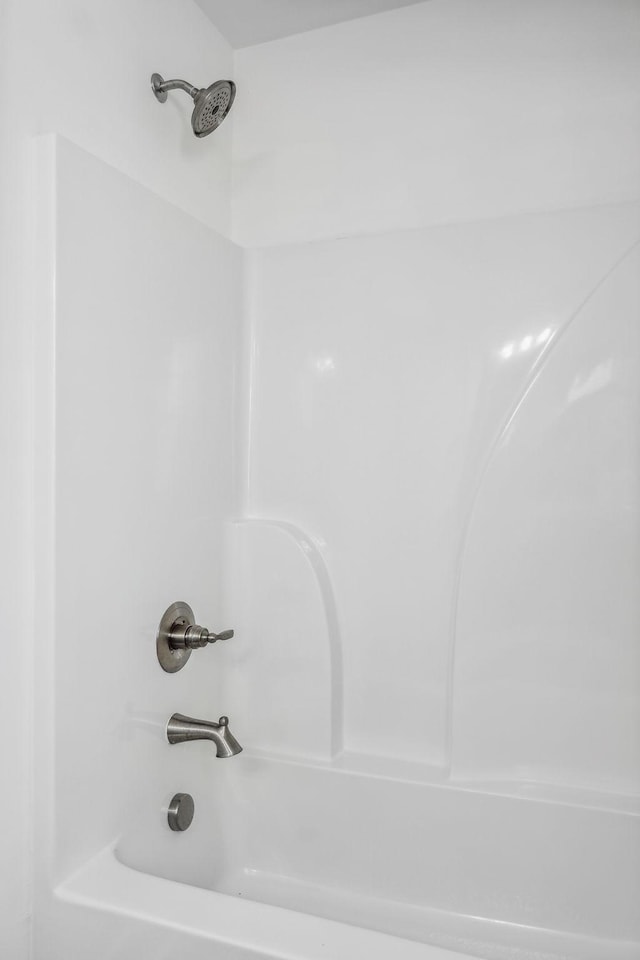 bathroom featuring shower / bathtub combination