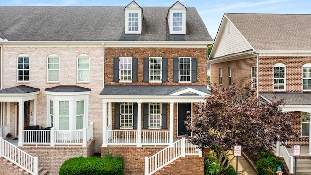 view of front facade featuring covered porch